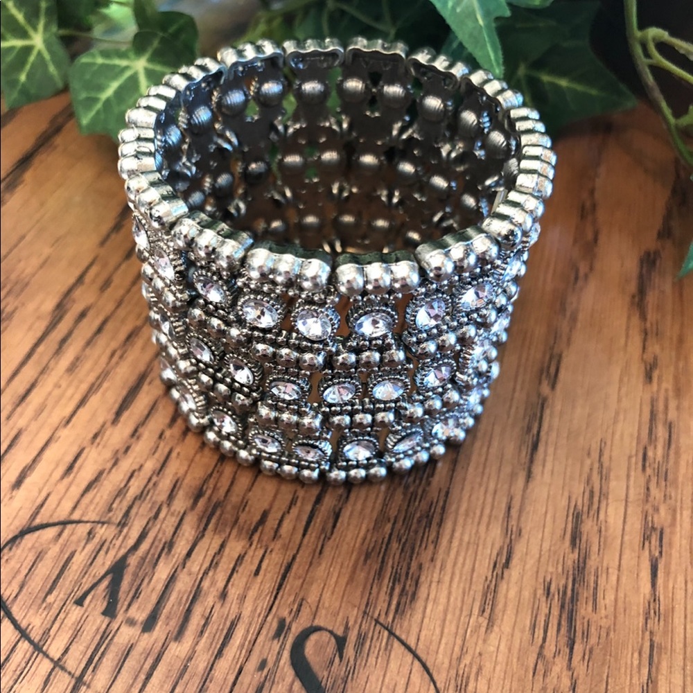 Beautiful Rhinestone Statement Cuff Bracelet New - image 1